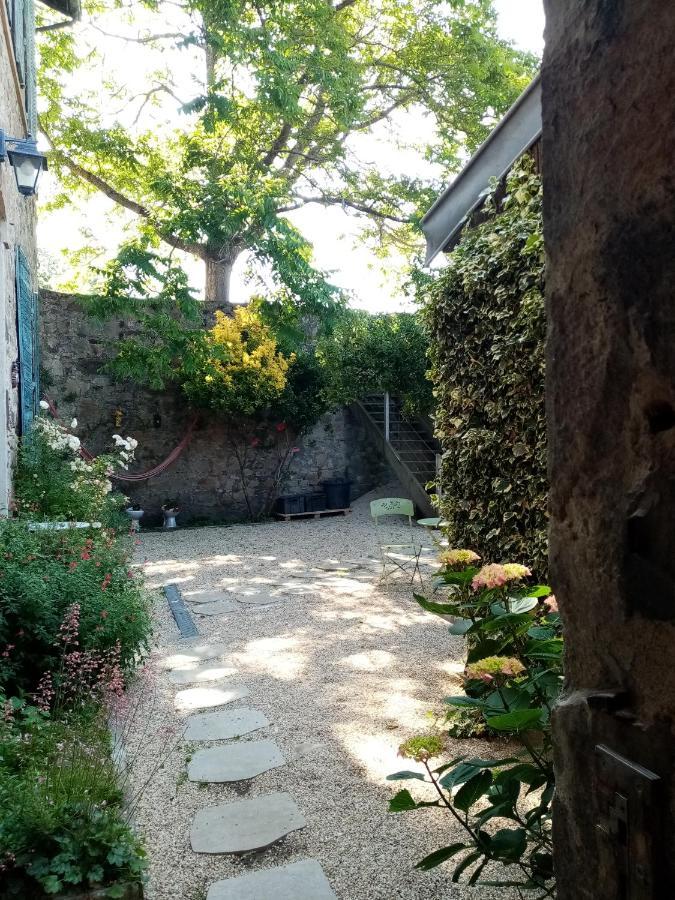 Charmant Gite Avec Parking Gratuit Sur Place. 达韦济约 外观 照片